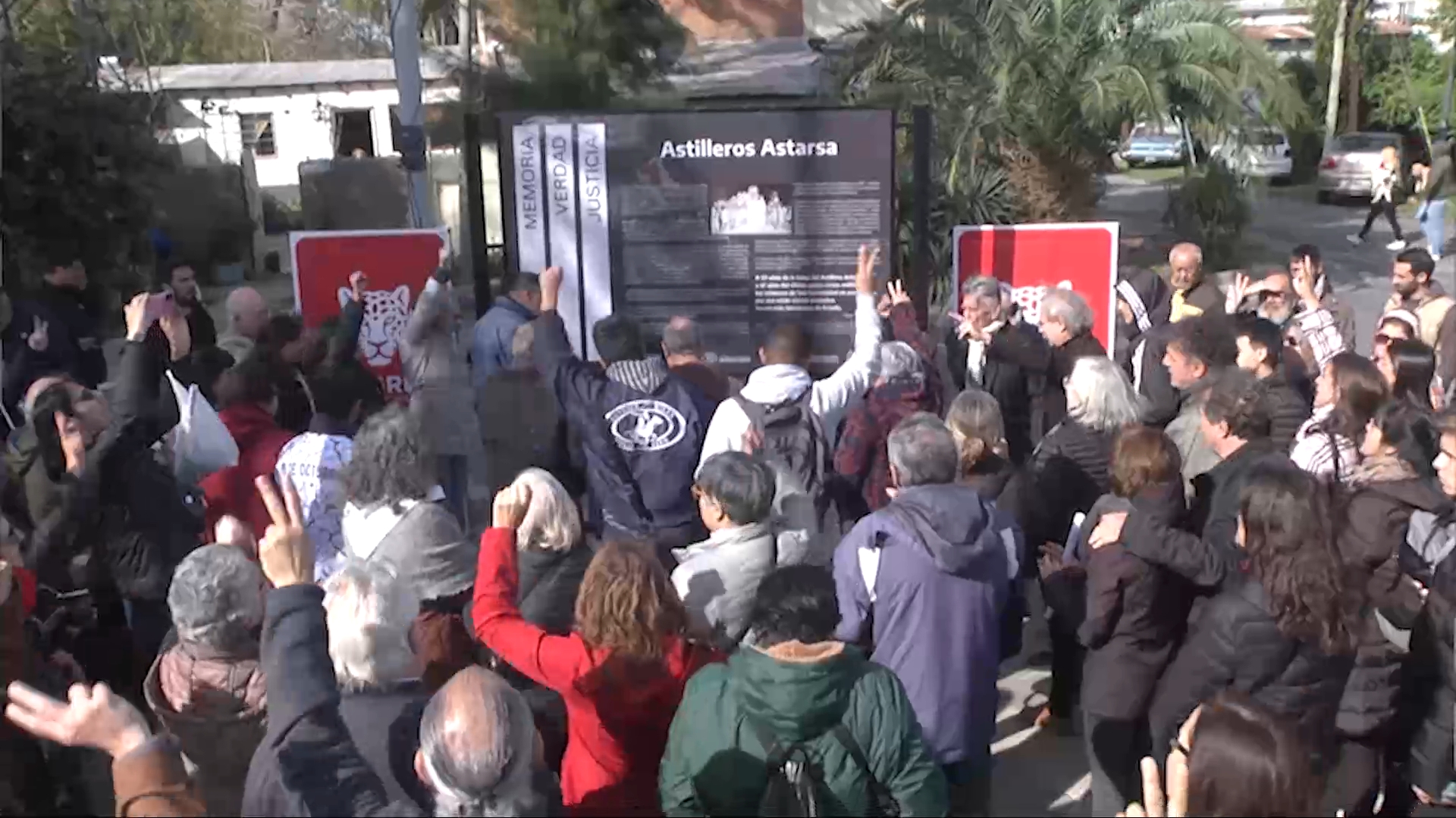 Junto a Nación y Provincia, el Municipio de Tigre señalizó la esquina de Solís y Newton a 50 Años de la toma de Astarsa En el centro de la ciudad, el intendente Julio Zamora participó del acto junto a familiares, ex trabajadores y organismos de Derechos Humanos. El evento decretó al ex astillero como sitio de memoria del terrorismo de Estado.