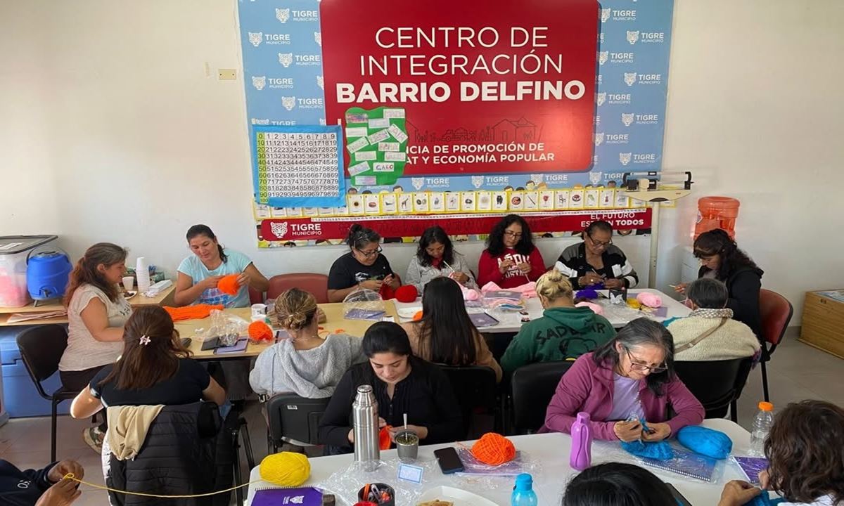 Emprendedoras Rodantes es un programa impulsado por el Municipio de Tigre que busca fortalecer la autonomía económica de las mujeres del distrito a través de la formación en oficios y microemprendimientos