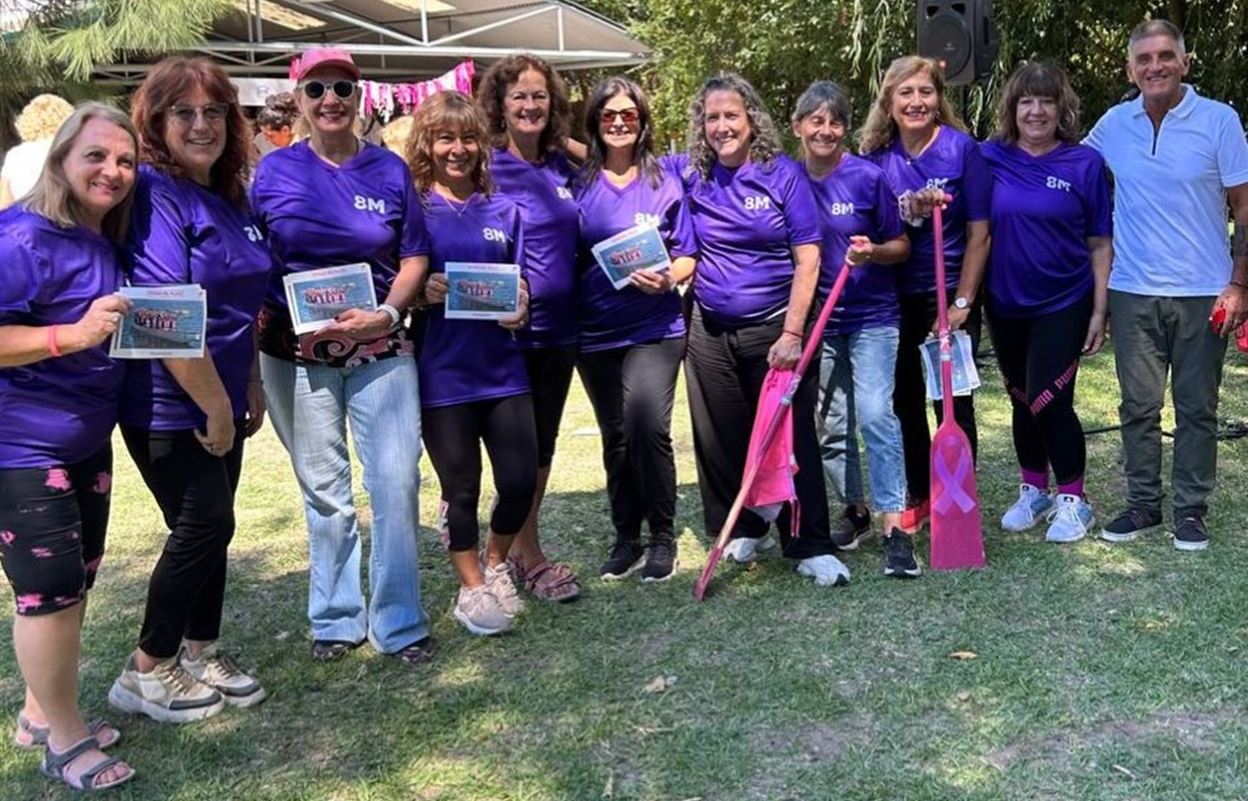 Autoridades del Poder Ejecutivo local participaron de la actividad que se desarrolló en el Rowing Club Argentino (RCA) del centro de la ciudad. La celebración contó con la presencia más de 200 participantes que disputaron la competencia de un total de 14 KM: el encuentro finalizó con un almuerzo protocolar.