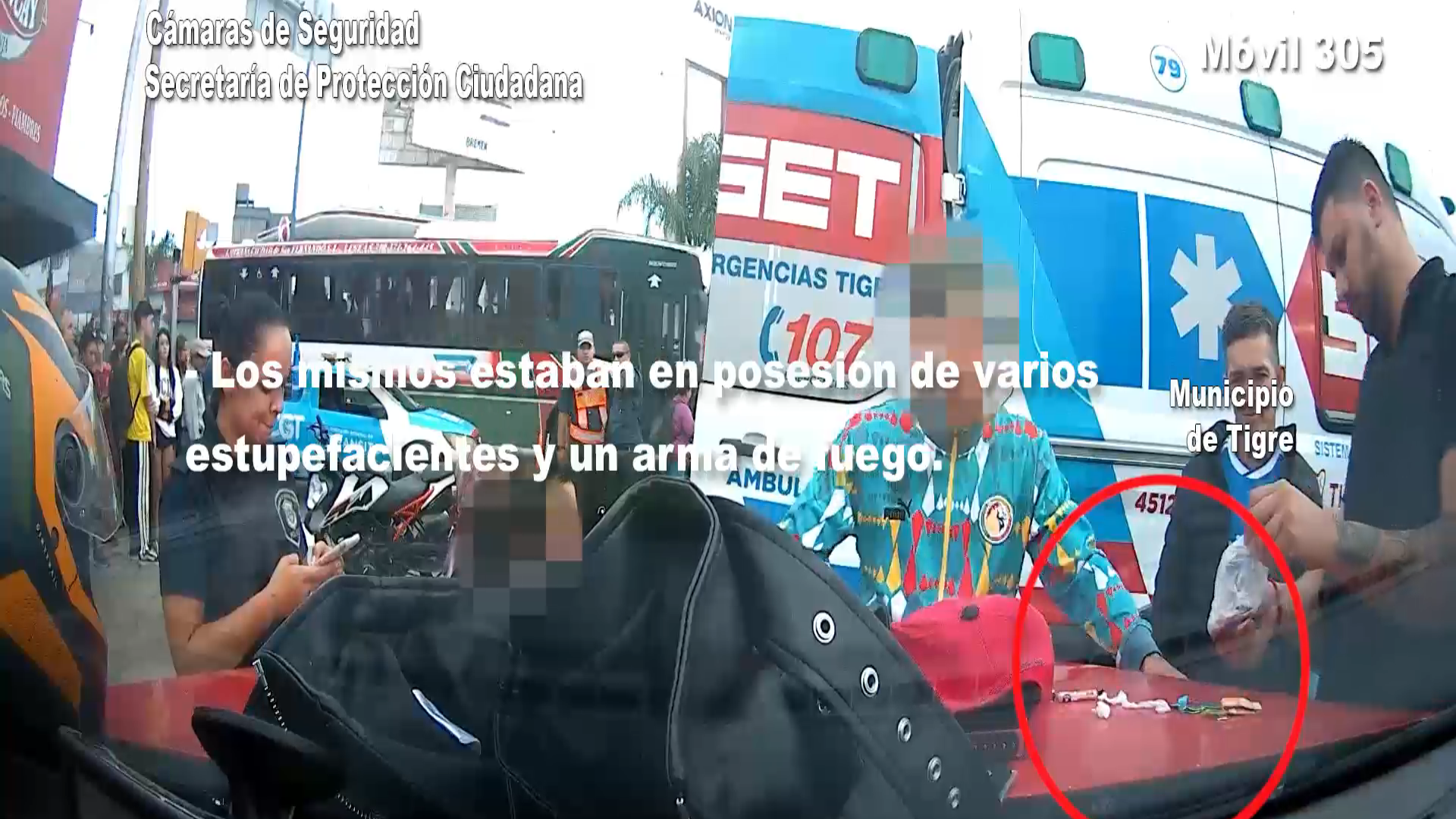 Todo comenzó cuando una moto con dos ocupantes chocó a un peatón en plena tarde. El hecho fue detectado por un tótem del Centro de Operaciones Tigre, lo que derivó en un operativo: quienes conducían el rodado fueron detenidos luego de la identificación de las fuerzas de seguridad.