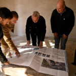 El intendente Julio Zamora recorre el sector donde se construyen las nuevas aulas en Rincón de Milberg