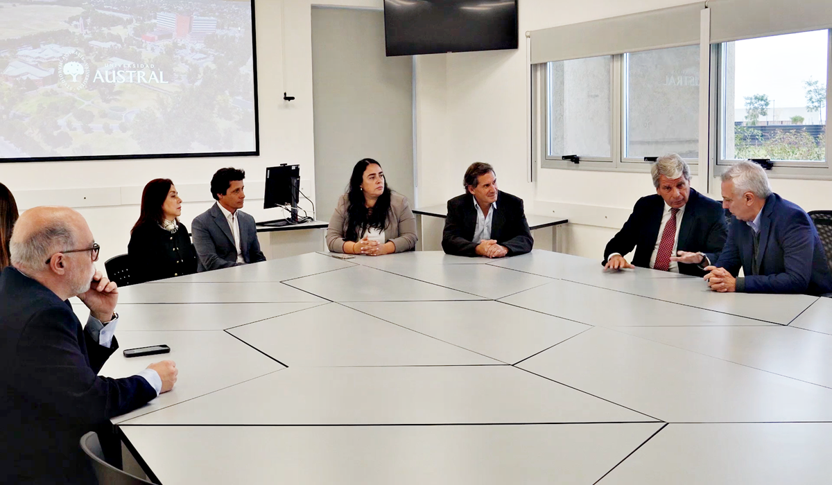 El intendente Julio Zamora y el rector Julián Rodríguez firmaron el convenio marco en la nueva sede de Nordelta