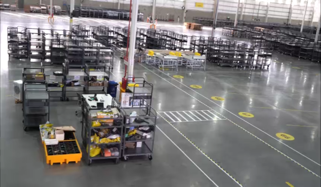 el nuevo centro logístico de última milla de la empresa Mercado Libre Argentina, que va a generar cerca de 200 nuevos puestos de trabajo directos para vecinos y vecinas de Tigre, sumando un impacto de mayor volumen de entregas para unos 700 transportistas de la zona
