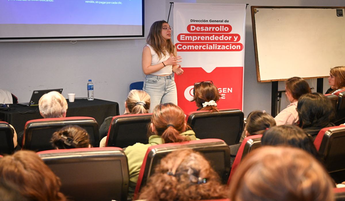 Emprendedores de Tigre participan de la jornada sobre ventas online en la UTN