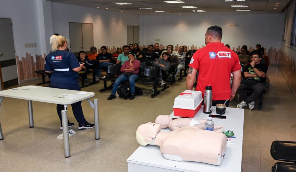 Con una gran convocatoria, se realizó un curso de Primeros Auxilios en el Hospital Materno Infantil de Tigre
