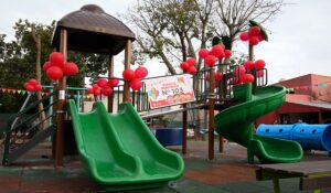 El nuevo espacio - ubicado en el barrio Counvico - cuenta con nuevos juegos para niños y niñas, parquización, iluminación led, sectores deportivos y parquización