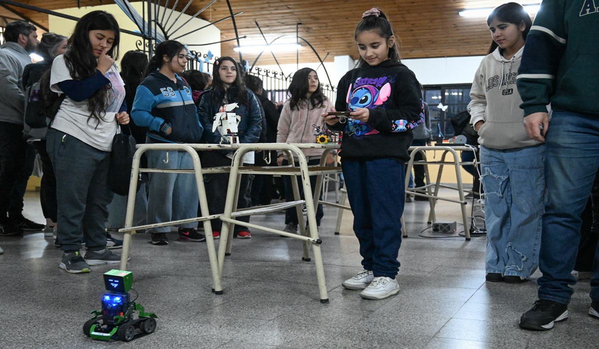Las clases del Club de Robótica se cursan los sábados de agosto en el Centro Universitario Tigre